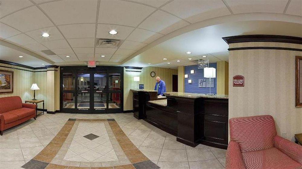Holiday Inn Express Vincennes Εξωτερικό φωτογραφία