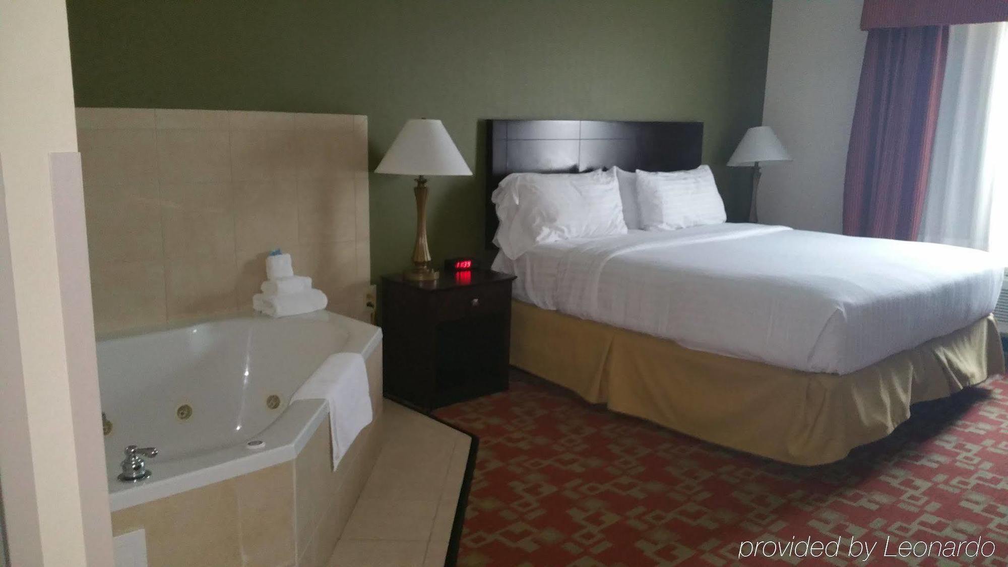 Holiday Inn Express Vincennes Εξωτερικό φωτογραφία