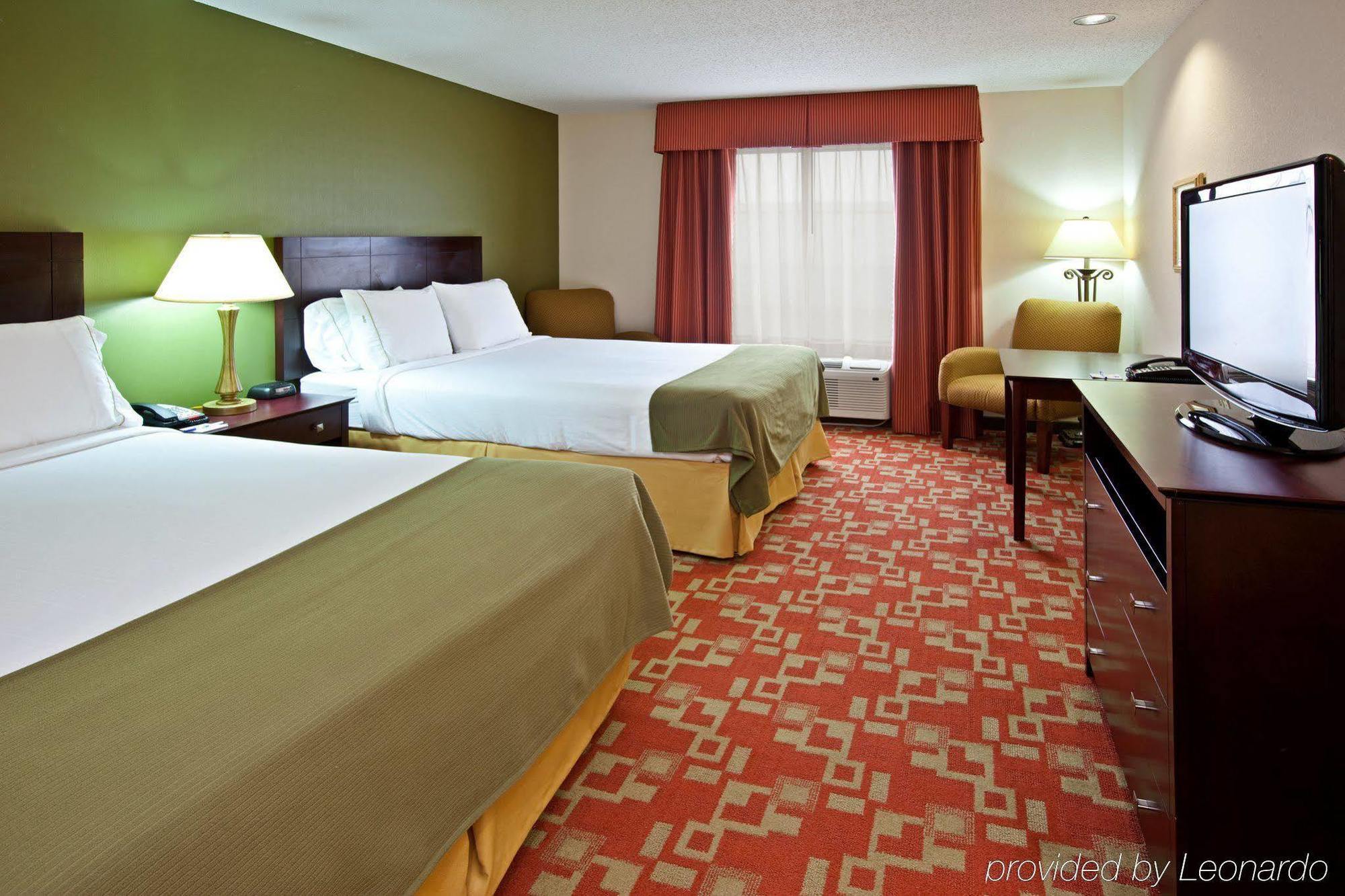 Holiday Inn Express Vincennes Εξωτερικό φωτογραφία