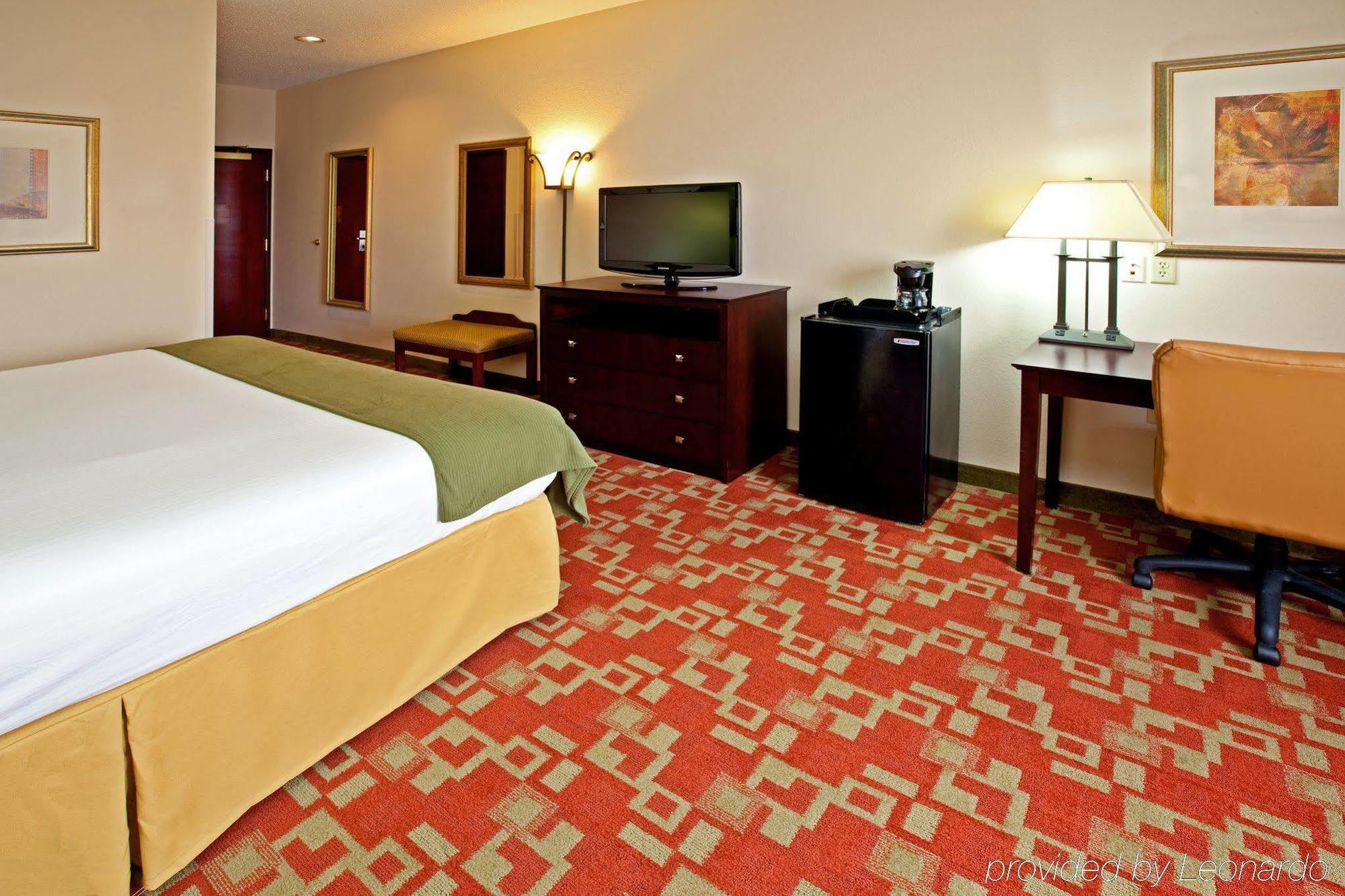 Holiday Inn Express Vincennes Δωμάτιο φωτογραφία