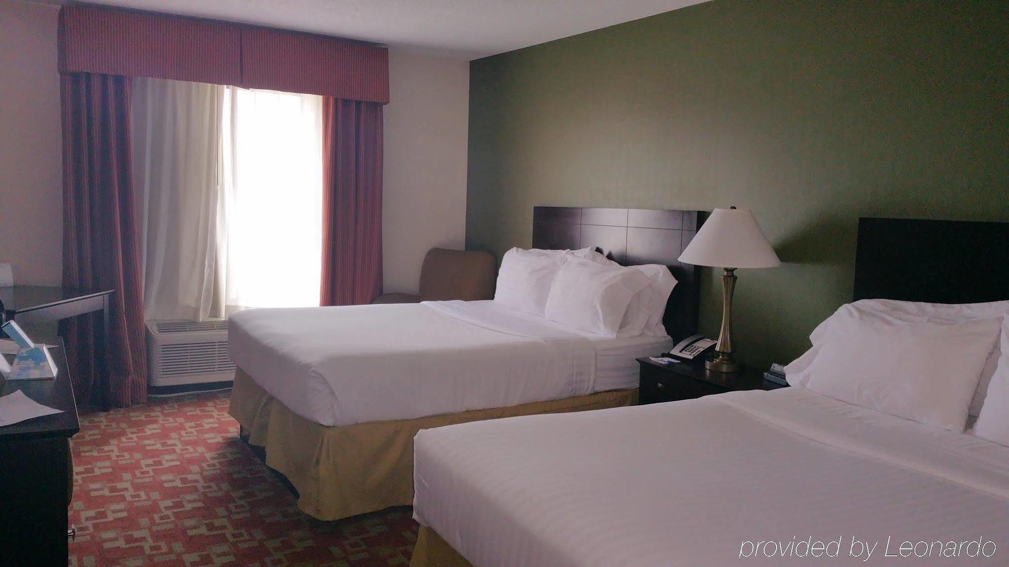Holiday Inn Express Vincennes Εξωτερικό φωτογραφία